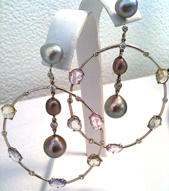 Subtle shades: Cortez pearl and fancy sapphire earrings by Alejandra Solomone
