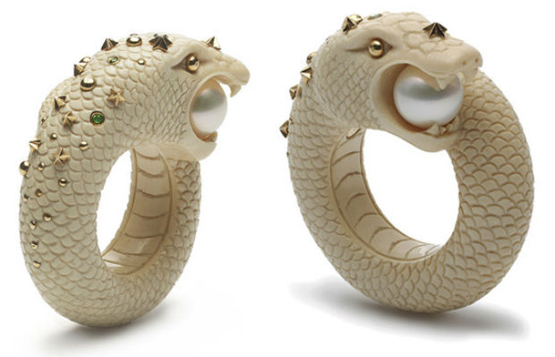 Bibi van der Velden mammoth ivory dragon ring