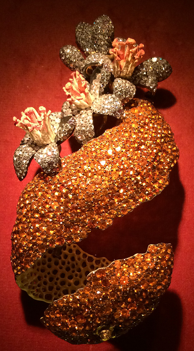 Orange Peel Brooch by JAR, garnet, diamond, enamel, silver, gold, 2001. Photo by Cheryl Kremkow, cherylkremkow.com.