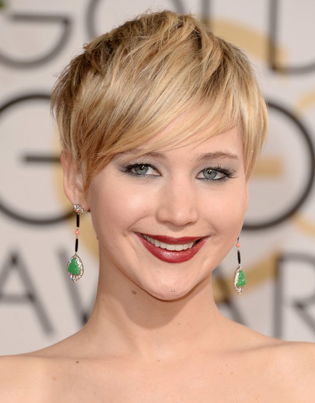 Jennifer Lawrence wears Neil Lane Art Deco earrings to the 2014 Golden Globes
