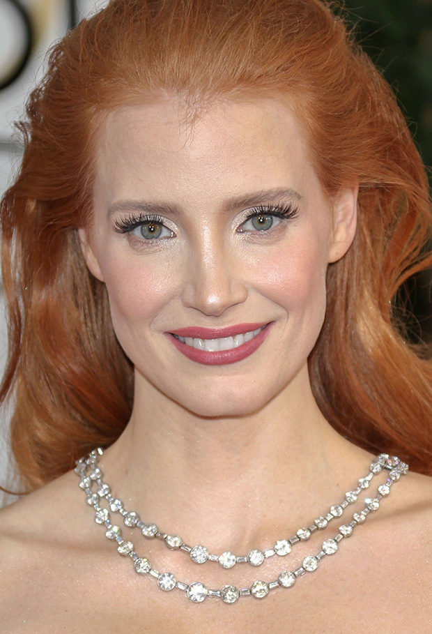 Jessica Chastain wears Bulgari jewelry to the 2014 Golden Globes, via cherylkremkow.com