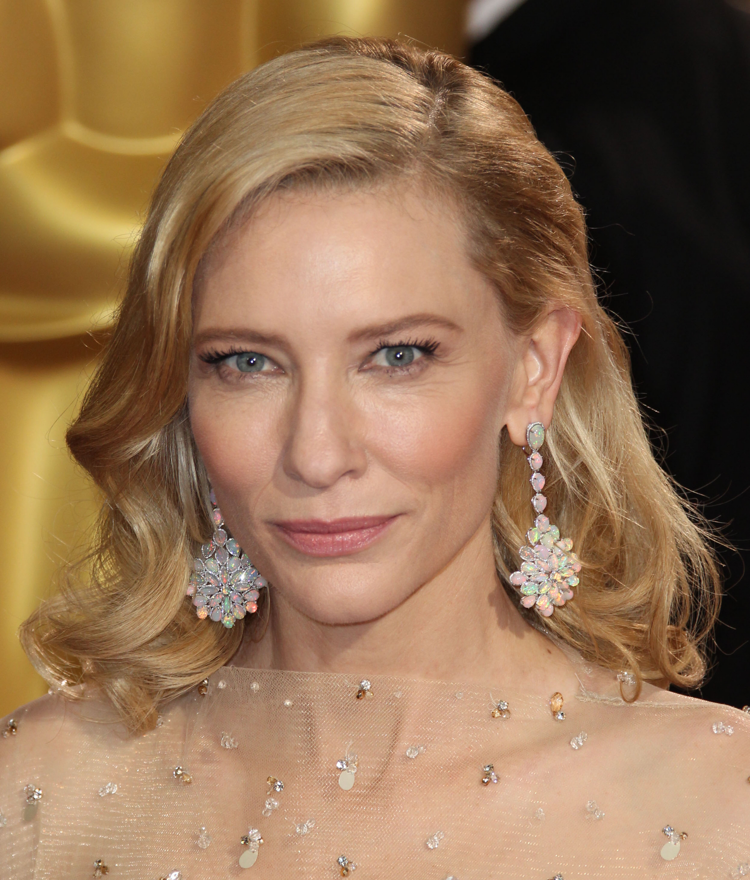 Red carpet jewelry winners at the Oscars 2015