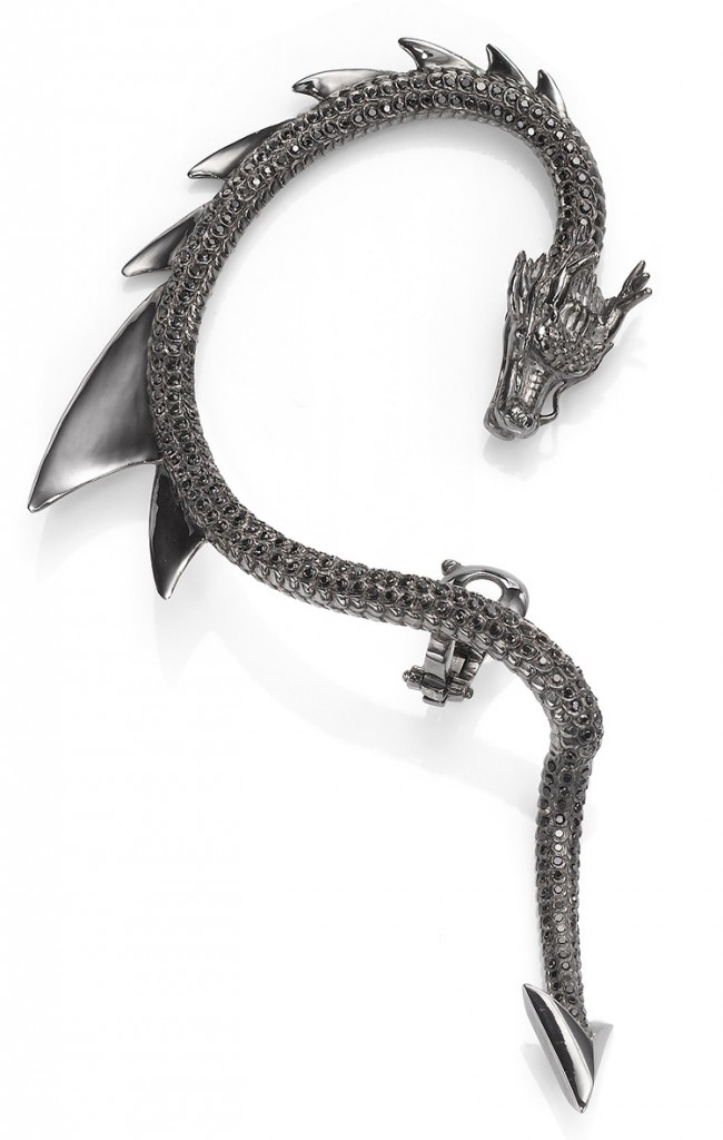 Khaleesi, your earring awaits: dragon ear cuff by Crows Nest
