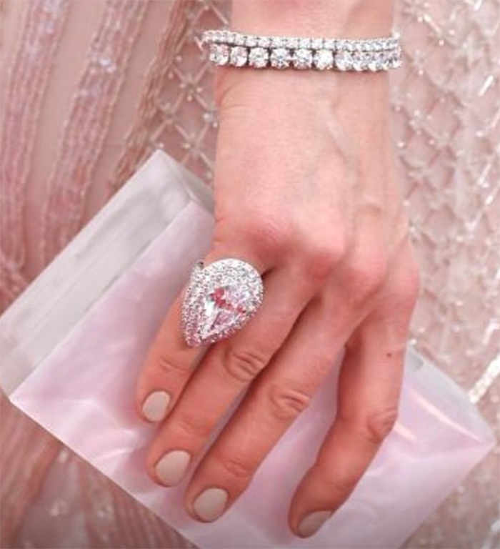 Taylor Schilling wears Forevermark bracelet and ring to the 2014 Emmy Awards