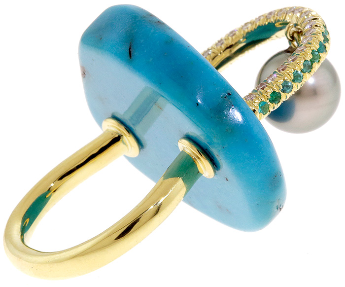 Spectrum Award winning ring by Ionesu Designs