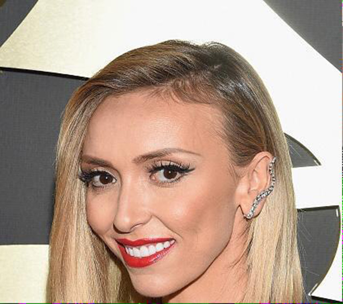 Guiliana Rancic wears Jack Vartanian earrings at the 2015 Grammy Awards