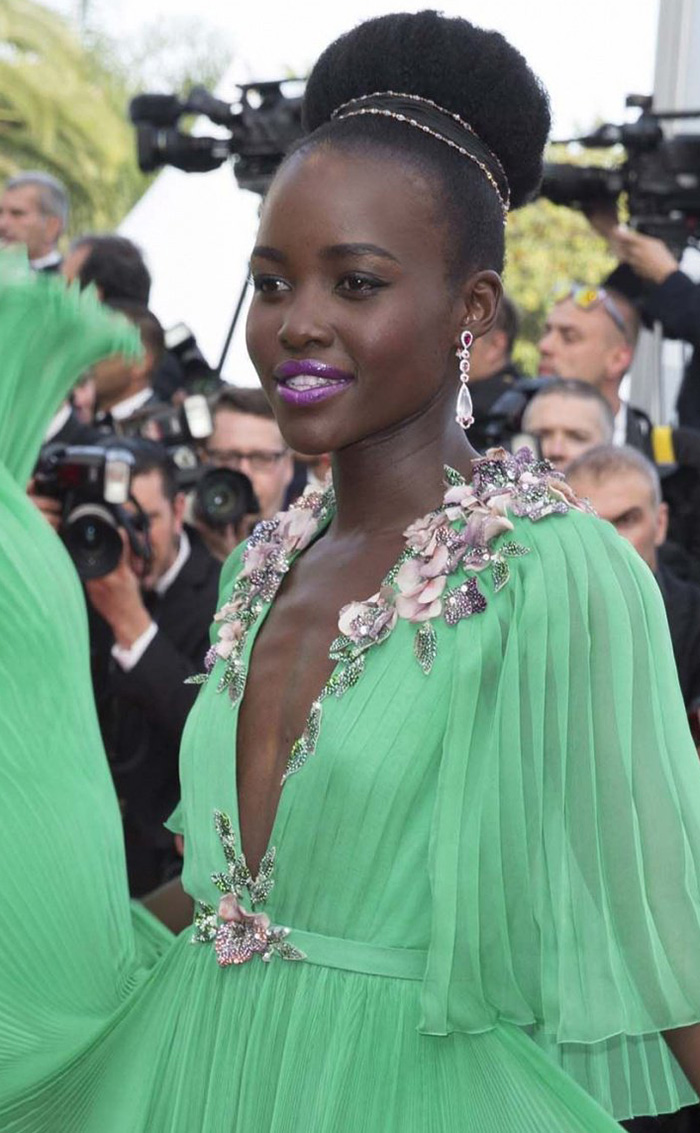 Lupita Nyong'o wears Chopard jewelry at the 2015 Cannes film festival