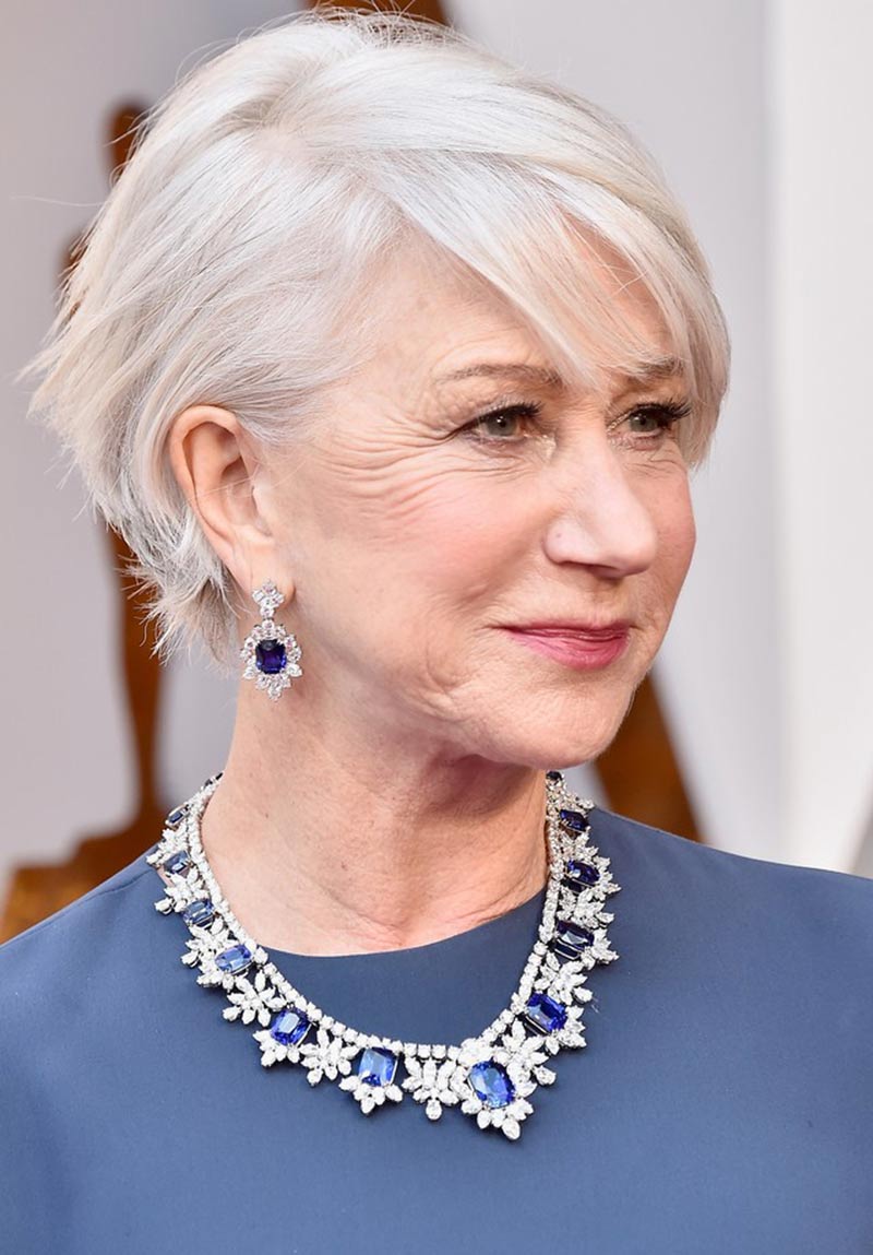 Helen Mirren wears a sapphire parure by Harry Winston to the 2018 Oscars