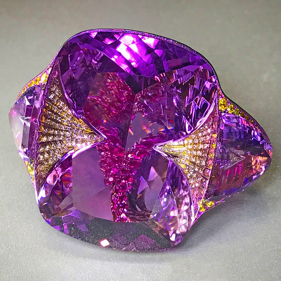 Wallace Chan amethyst ring, photo by @kremkow