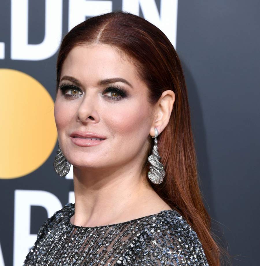 Debra Messing wears SABBA earrings to the 2019 Golden Globe Awards