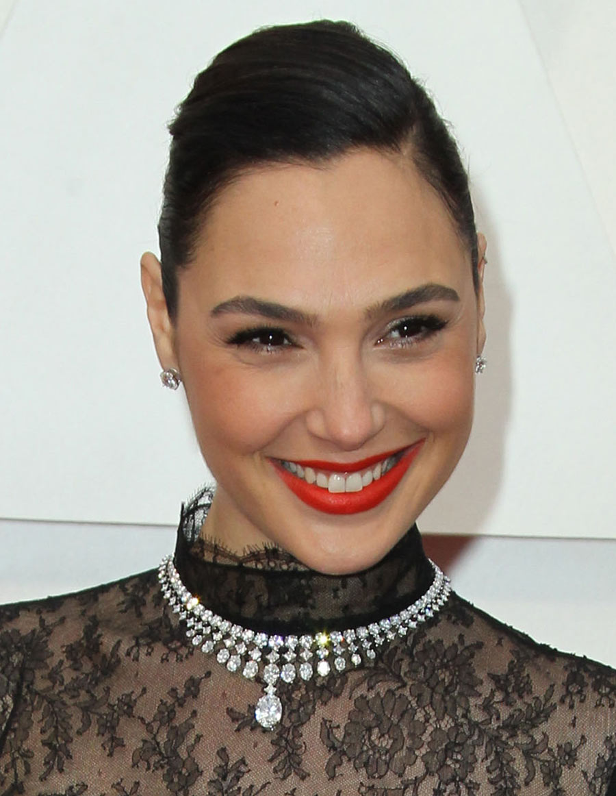 Gal Gadot wears Tiffany and Co to the 2020 Oscars. Photo Credit: InStar Worldwide